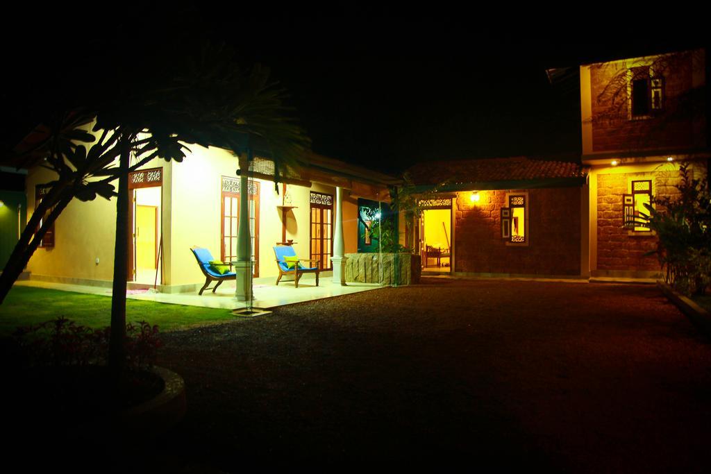 Lenora Villas Bentota Bagian luar foto