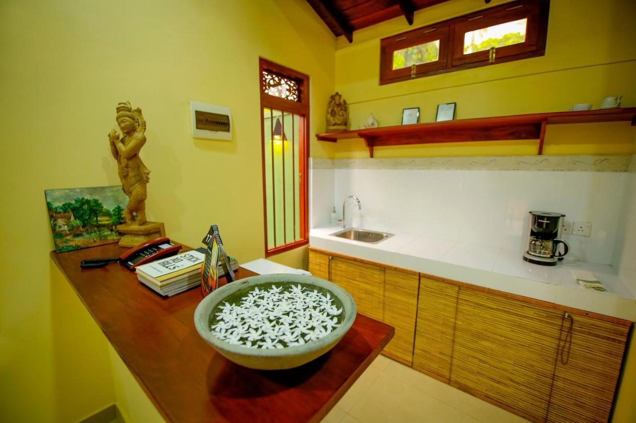 Lenora Villas Bentota Bagian luar foto